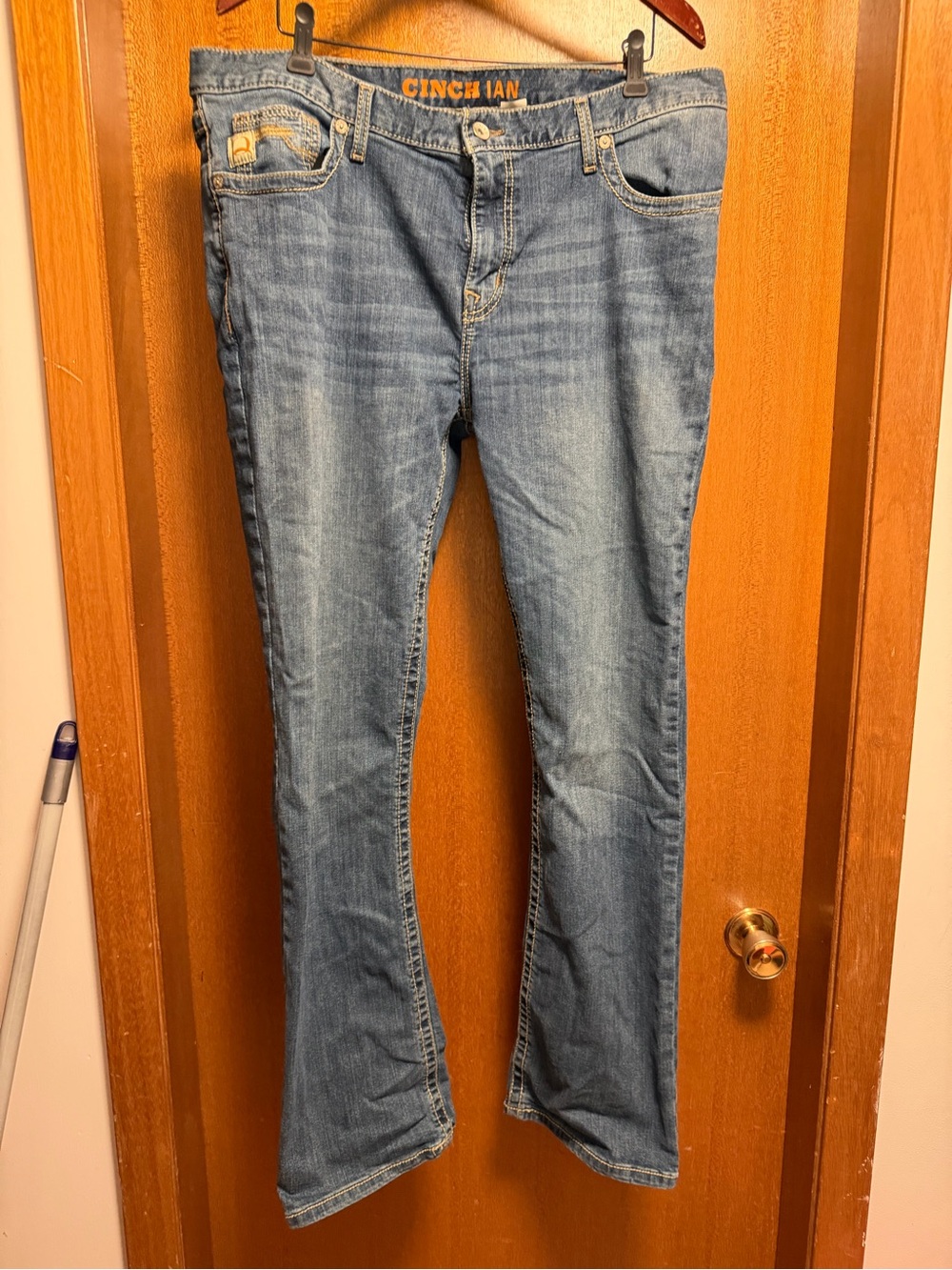 Cinch Light Wash Bootcut Jeans - Mens
